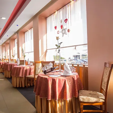 Hotel Sputnik 3*