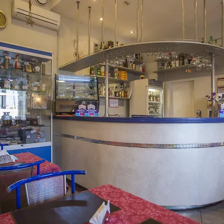 Hotel Sputnik 3*