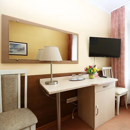 Hotel Sputnik 3*