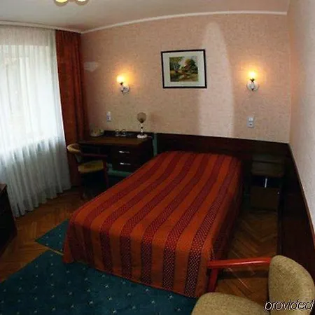 Hotel Sputnik 3*